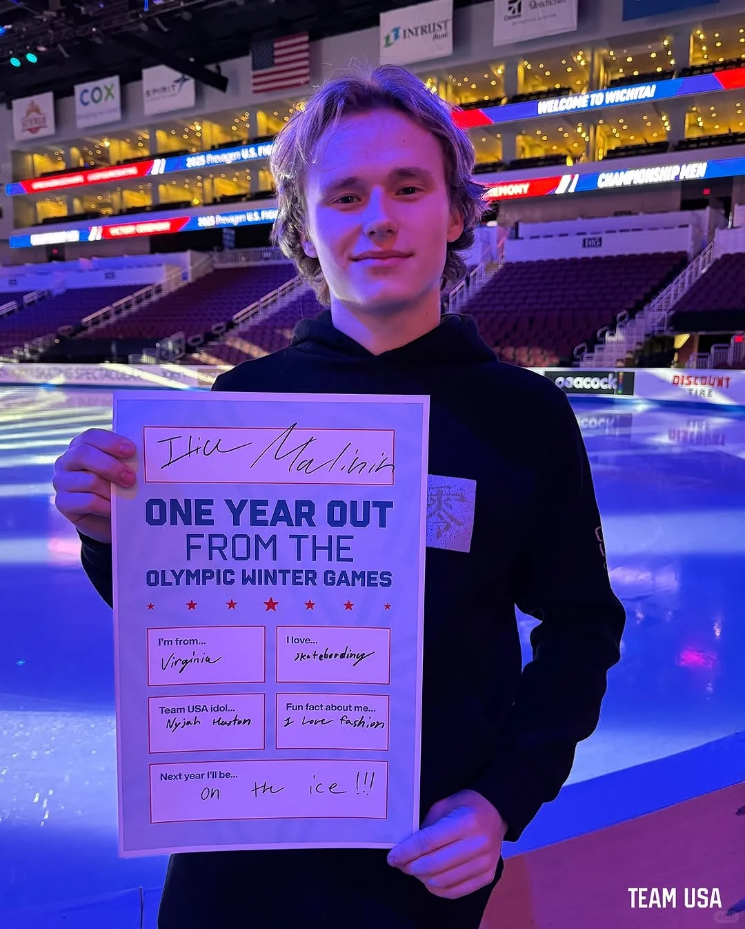 马琳琳性感透视装 不说以为是rapper团建（