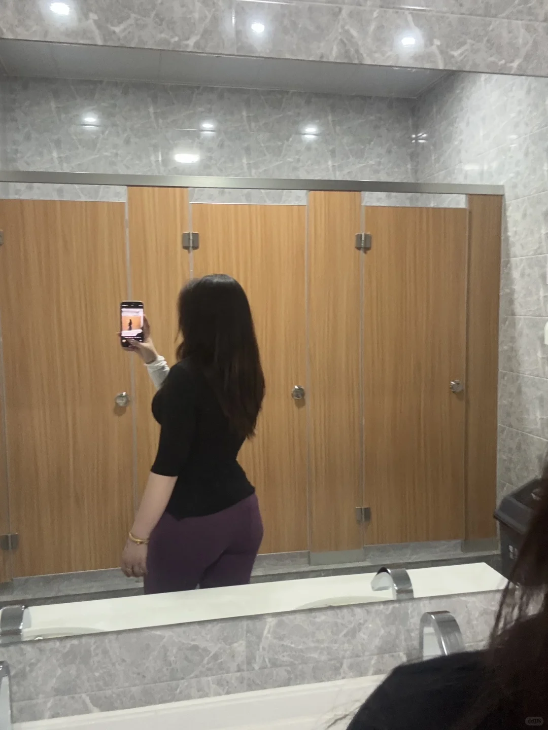 算命的说我有一劫，没想到是在厕所干保洁！