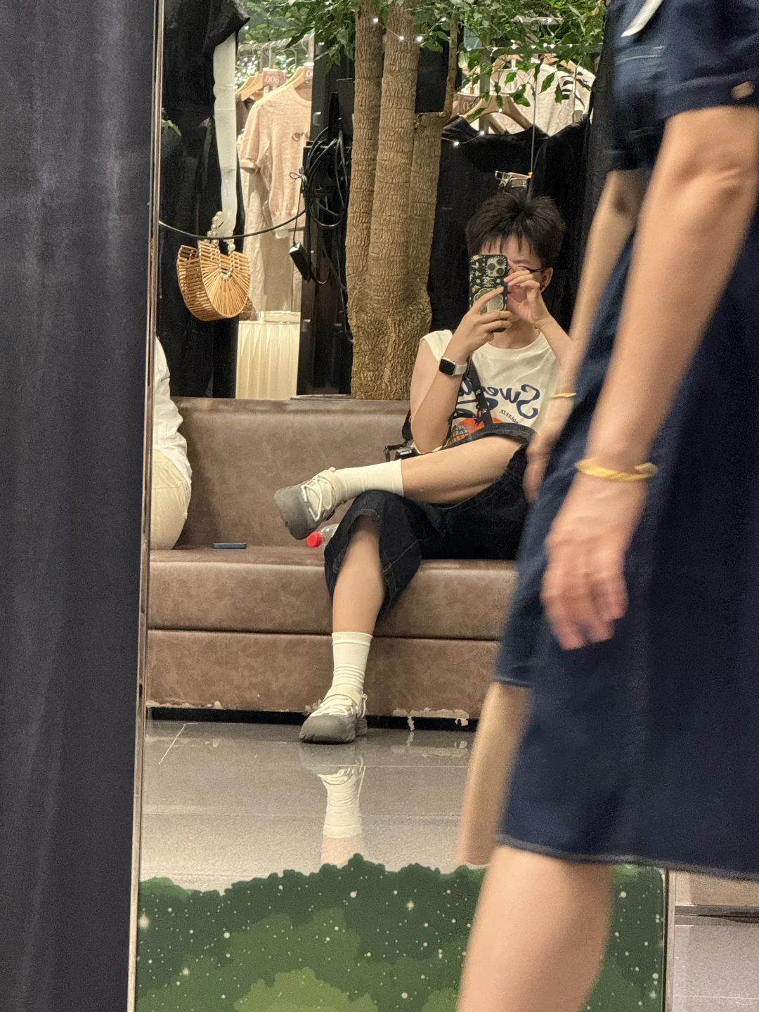 我是女的 第一性拍照姿势