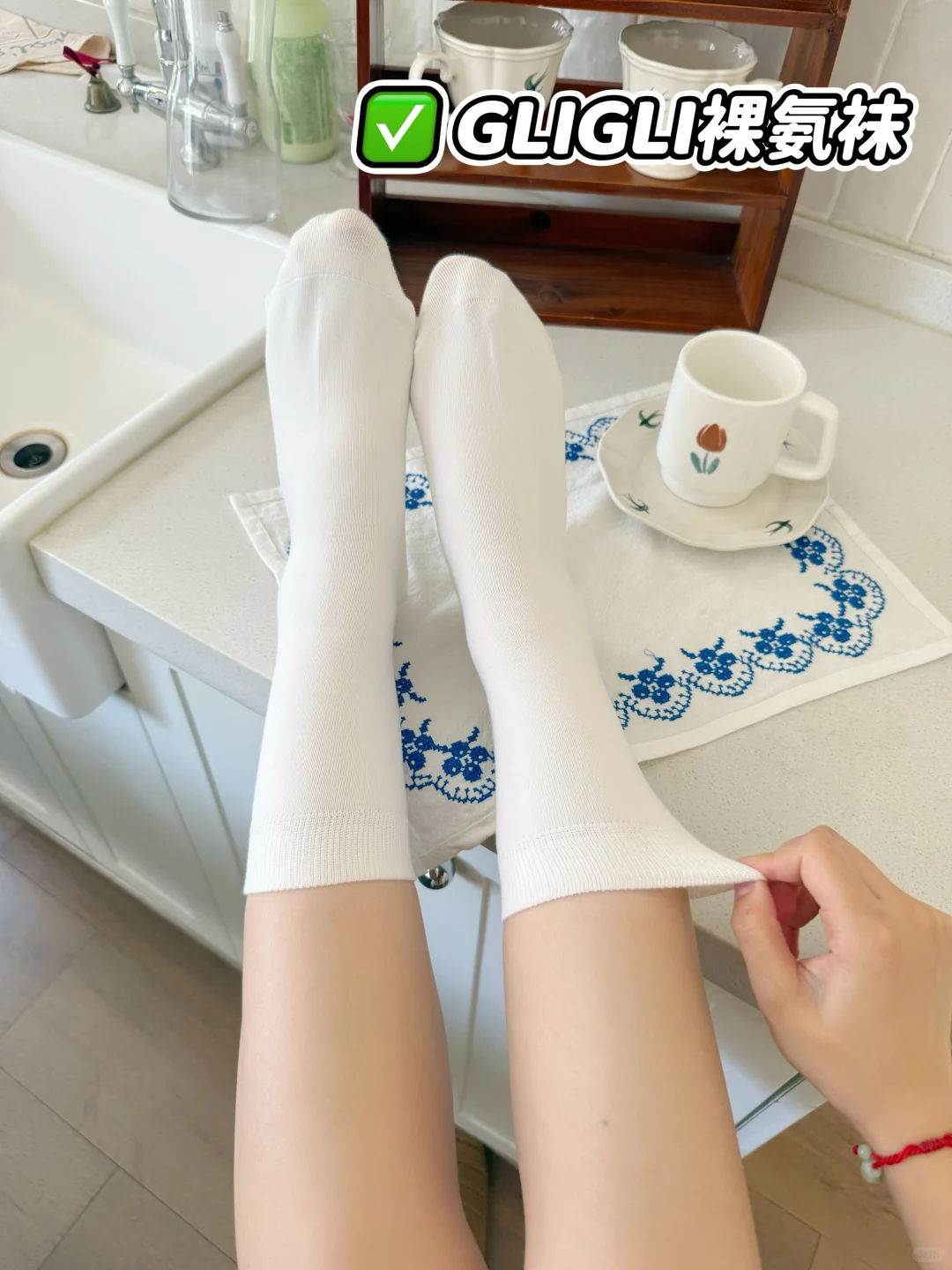 开学第一天就被舍友的脚臭送走了..