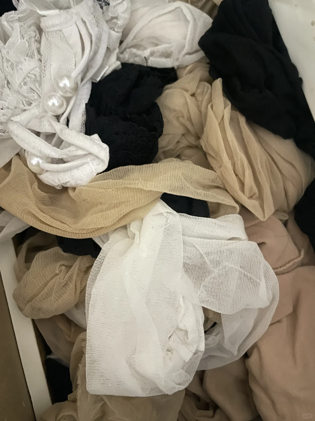 丝袜多的放不下啦