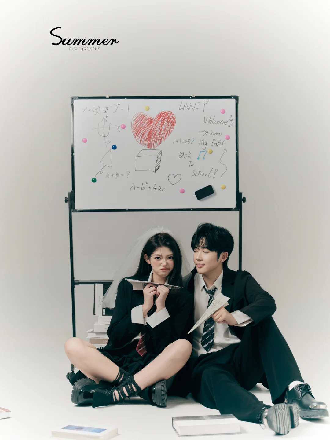 学院风情侣写真 重回学生时代