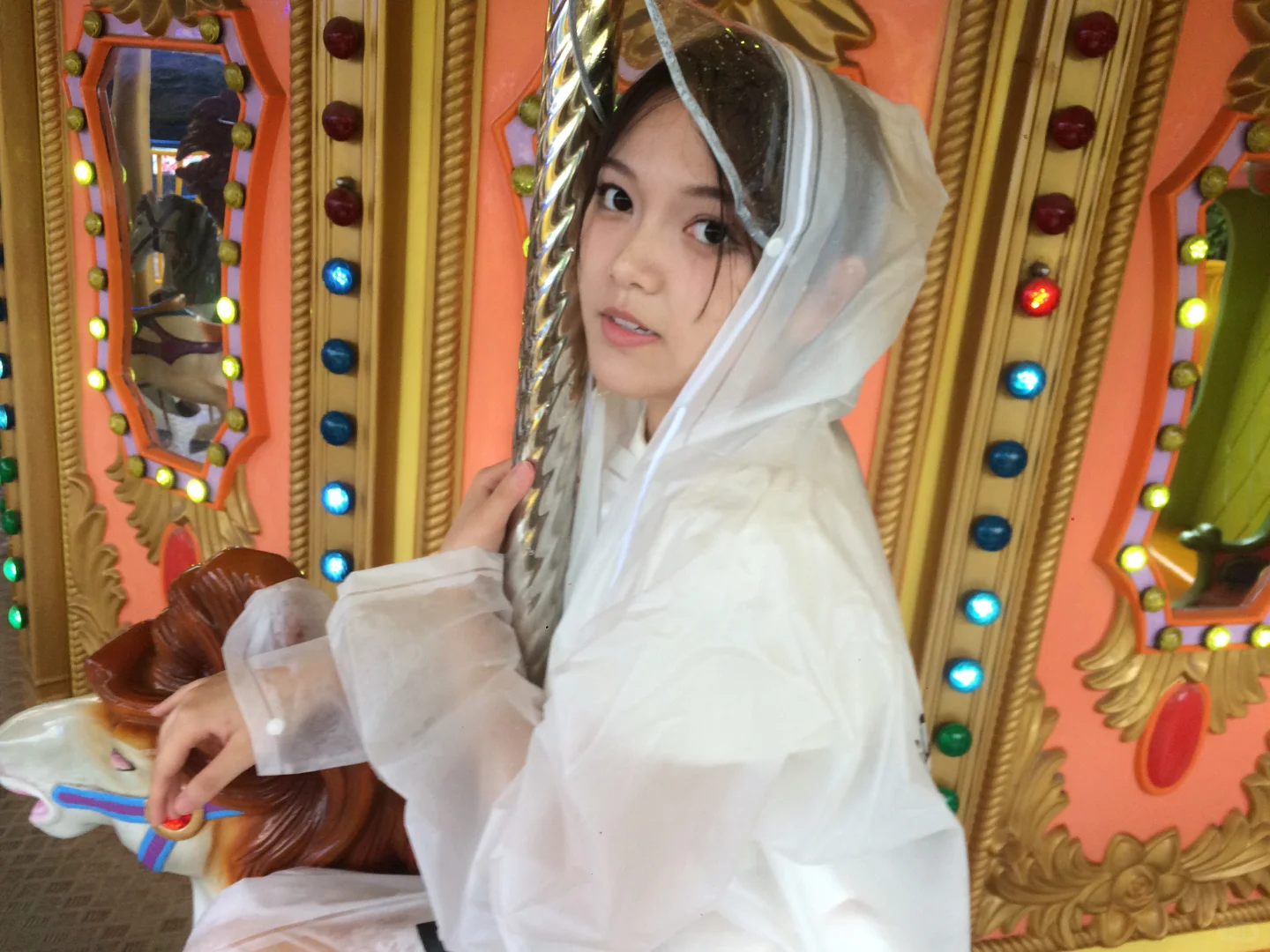 请姐妹们评价一下我的长相，不玻璃心！