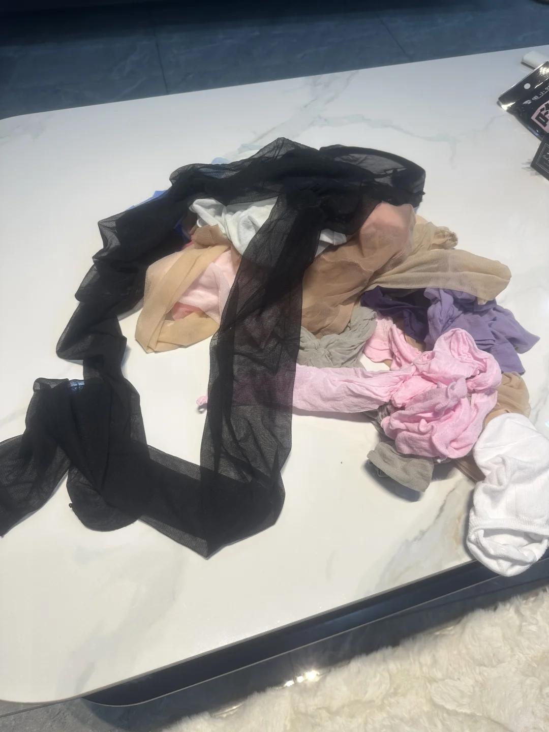 袜子多到一团糟