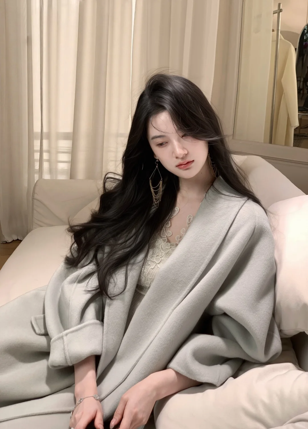 终于找到了一条媚女不媚男的蕾丝裙！