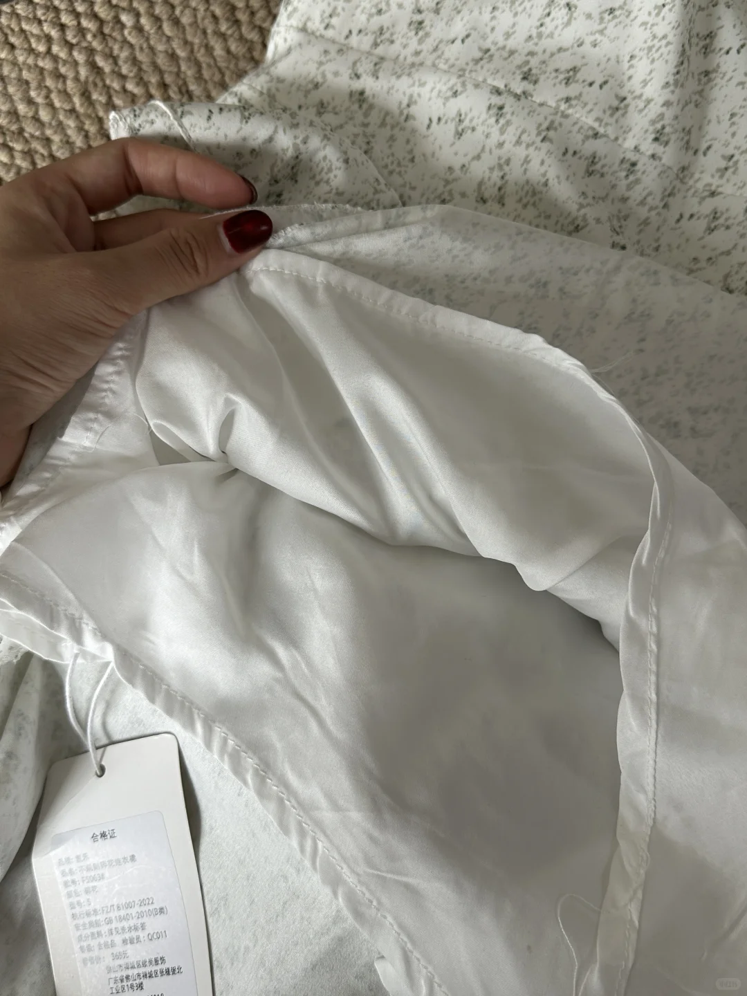 捡漏！！！才30💰小众不规则下摆蛋糕裙！！巨美