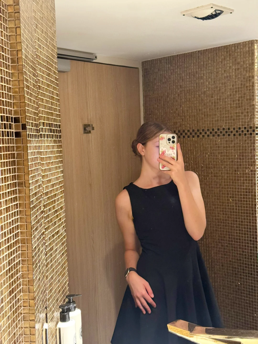 优雅装束 🖤✨