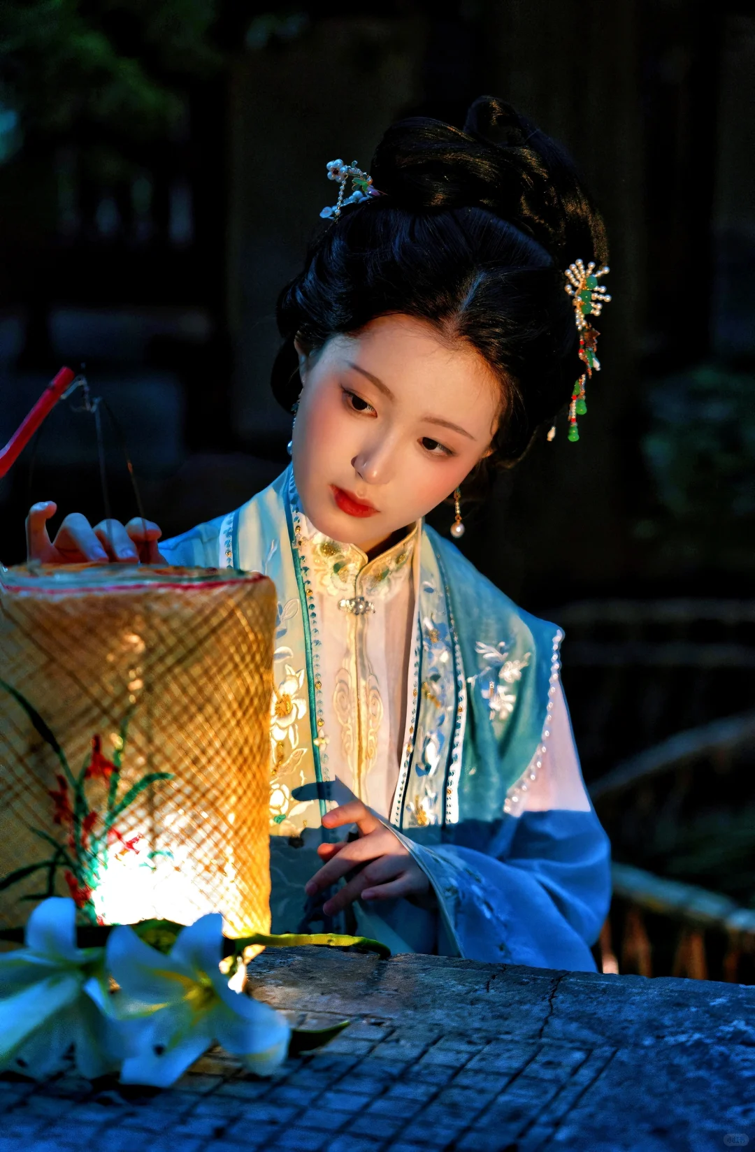 明仕女|“春去秋来~只盼闯入~你的眼眸~”