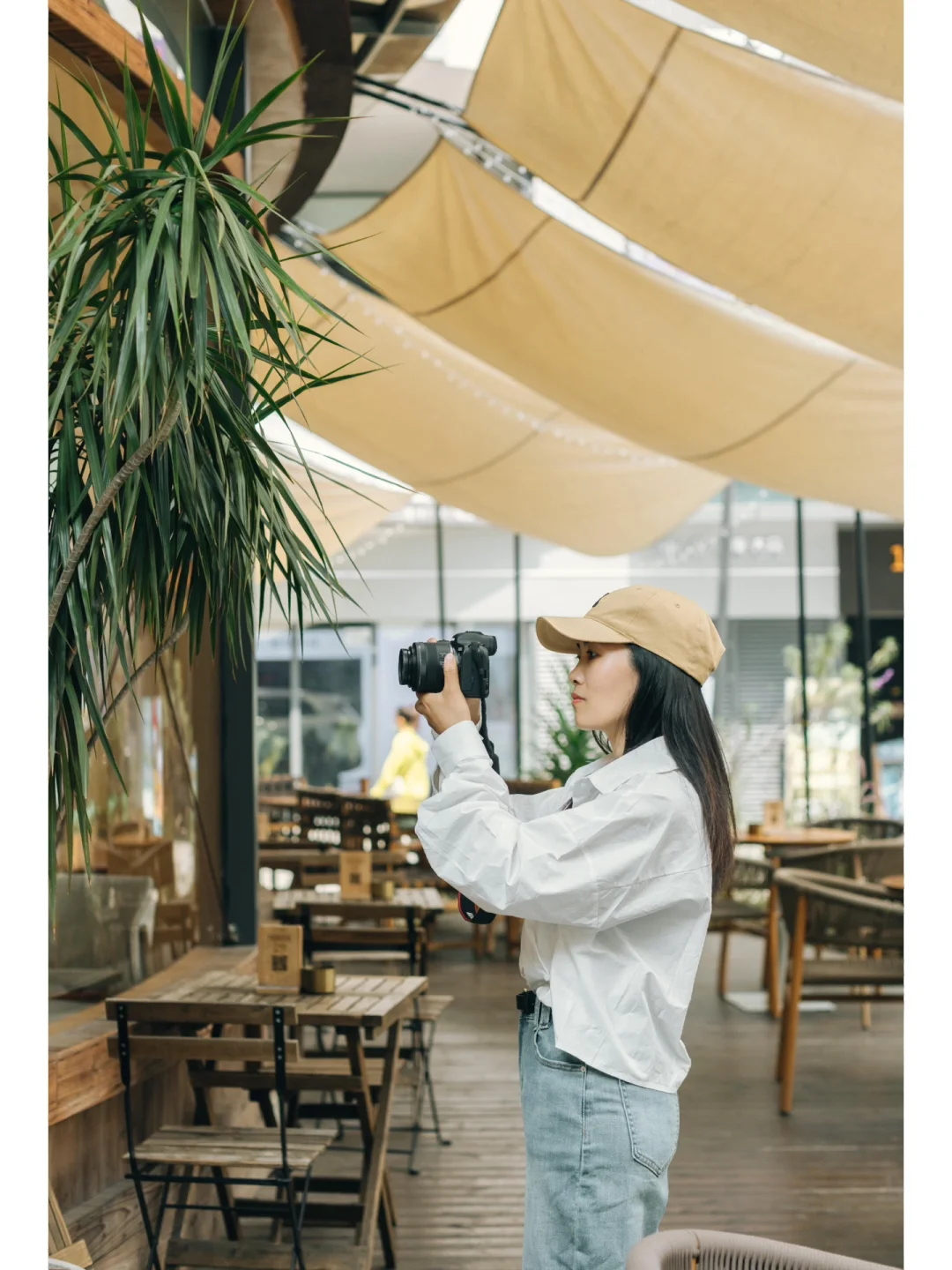 女摄影师📷我也很喜欢镜头前的自己
