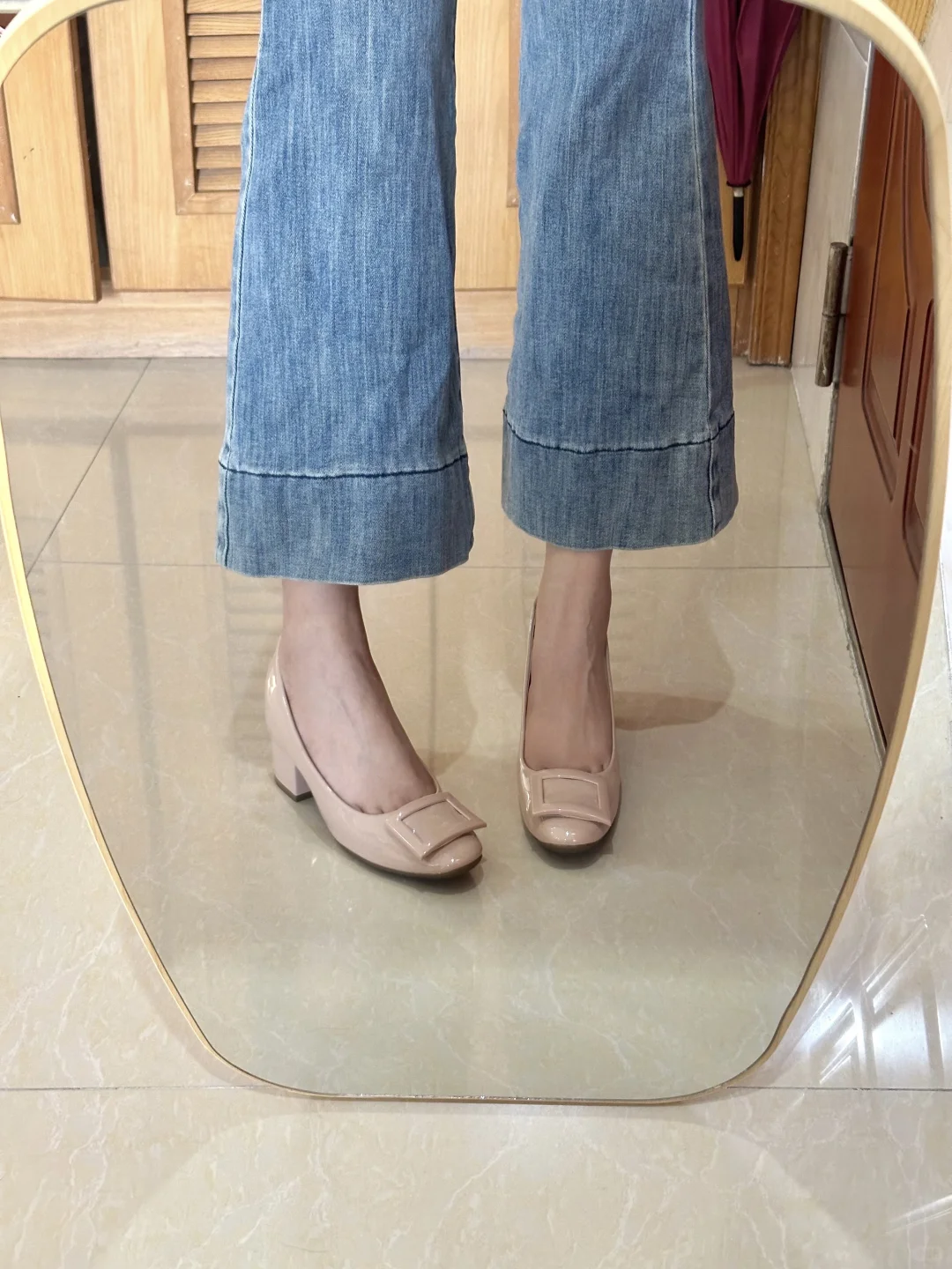 00后上班族牛马每天不重复的漂亮鞋