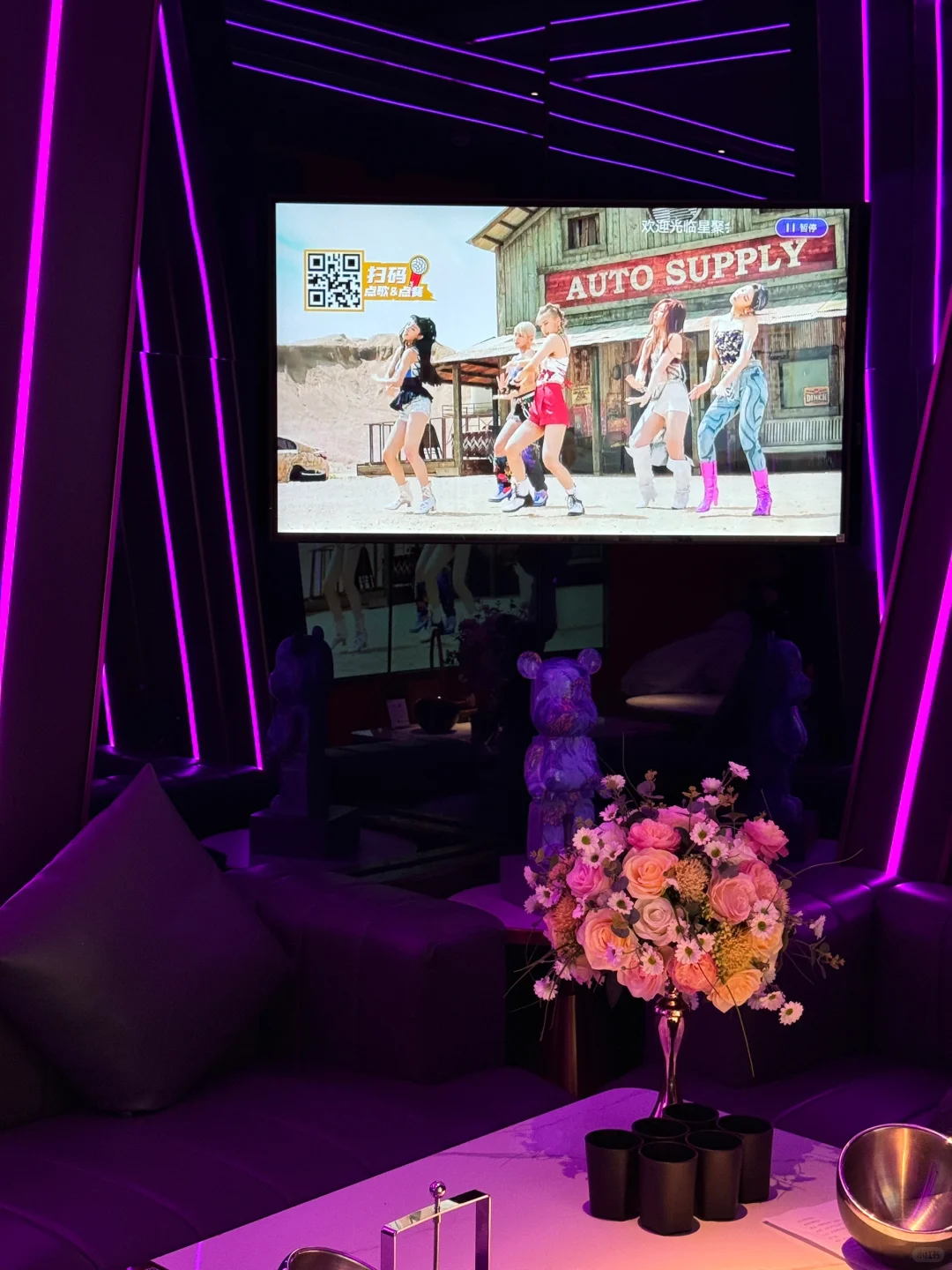 唱歌跑调的漂亮姐姐🎤