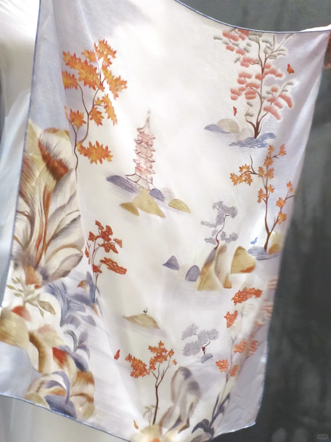 东方美学｜丝巾里的水墨江南