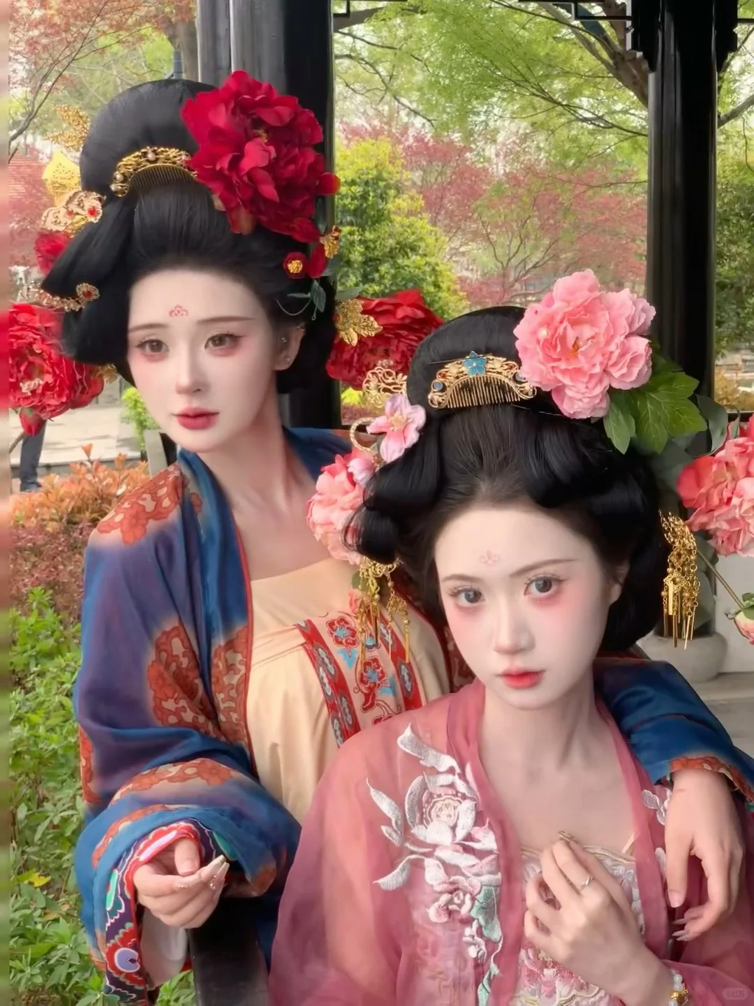 在苏州看到两个小姐姐太好看了！帮我捞一下