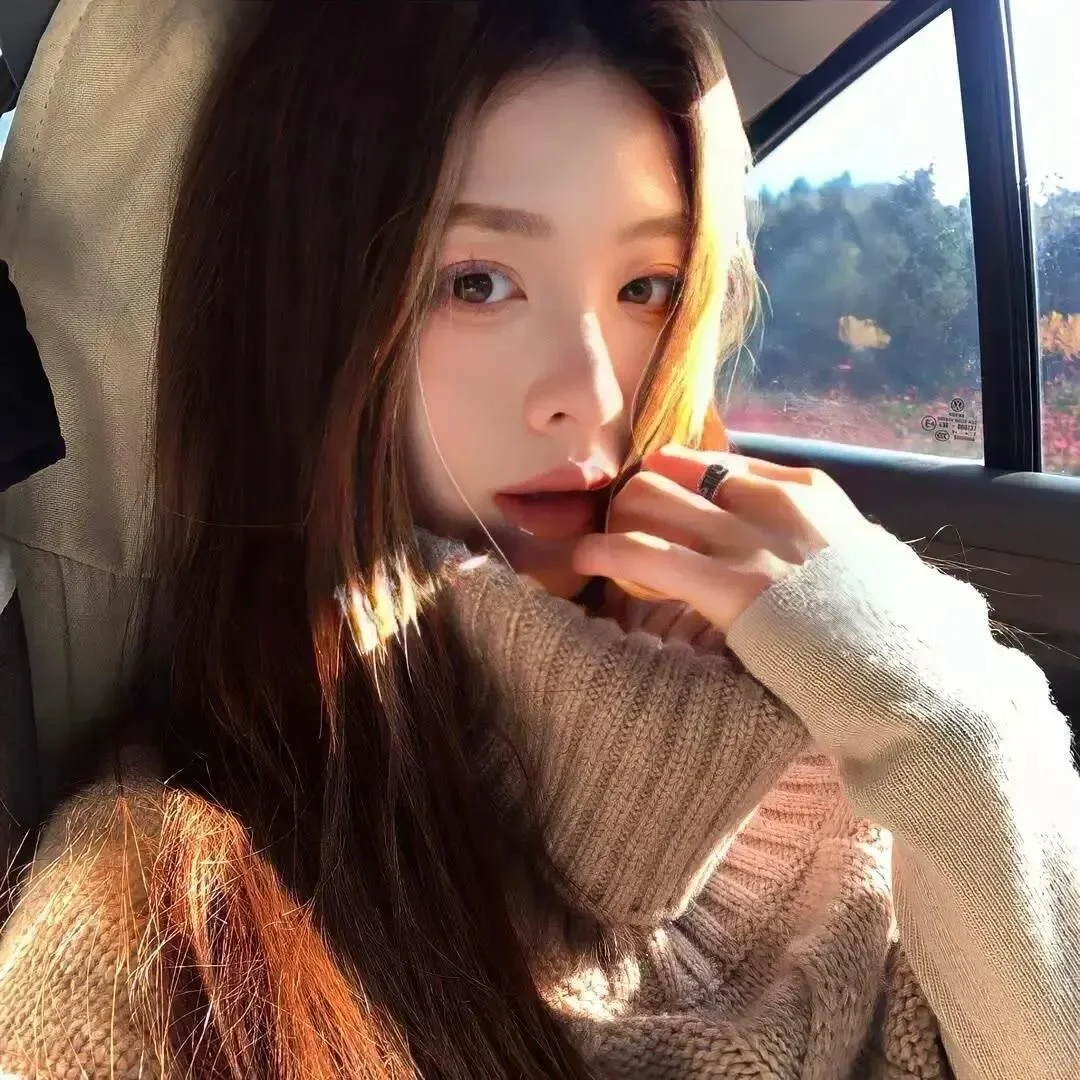 4.30 𝙒𝙚𝘾𝙝𝙖𝙩女生头像