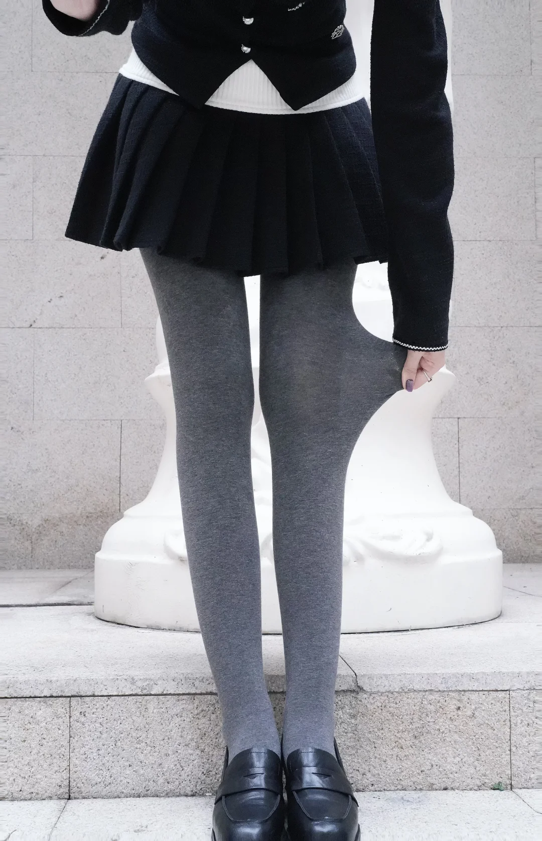 𝑰 𝒂𝒎 𝒂 𝒓𝒊𝒄𝒉 𝒎𝒂𝒏˚ ⊹ 💵🍷