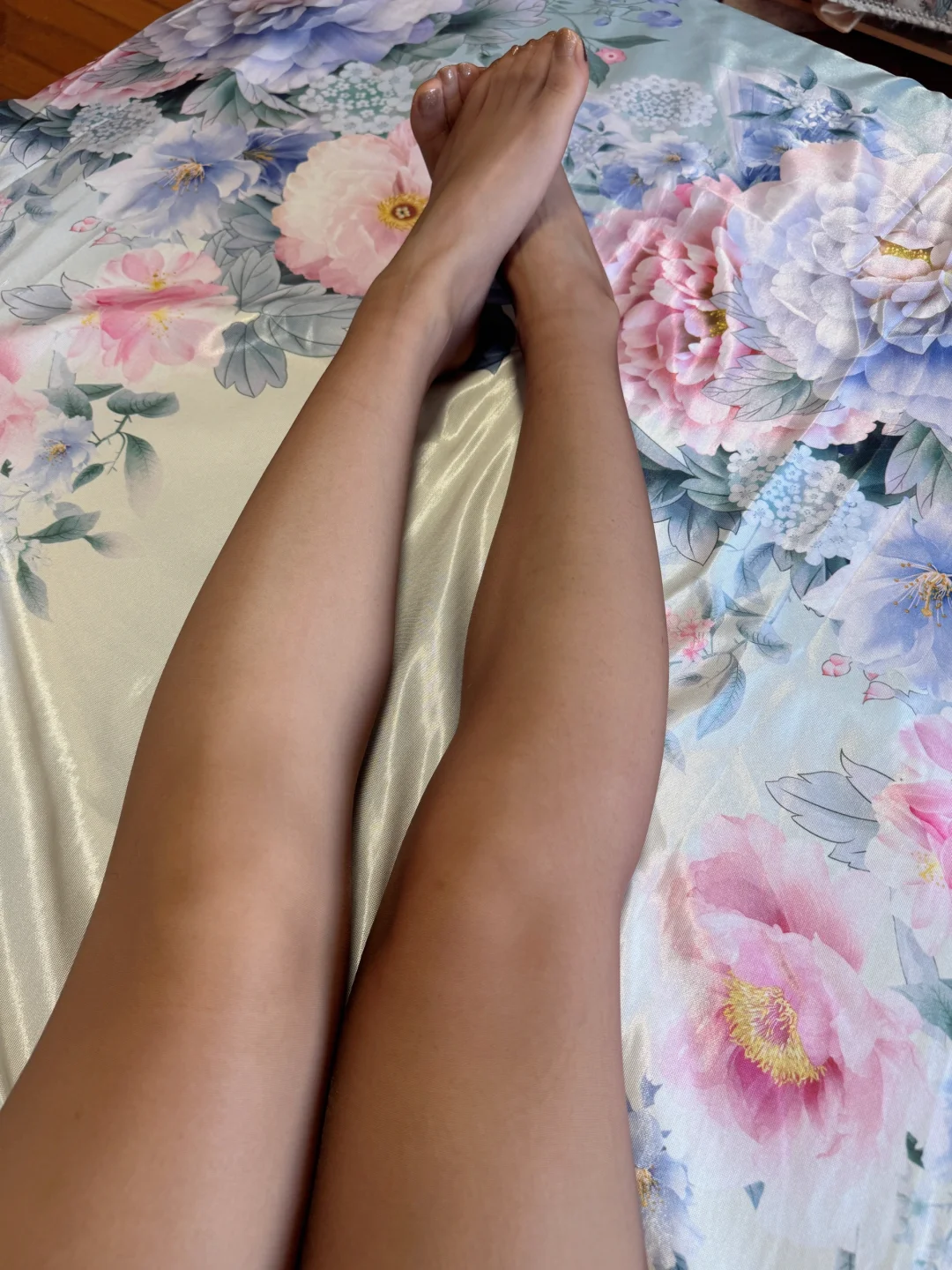 竟然发现一双超喜欢的袜子～