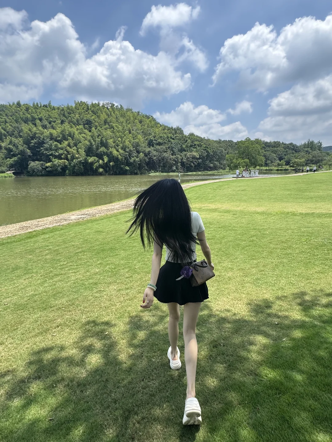 南京•今天是泡在绿草里的一天🍃