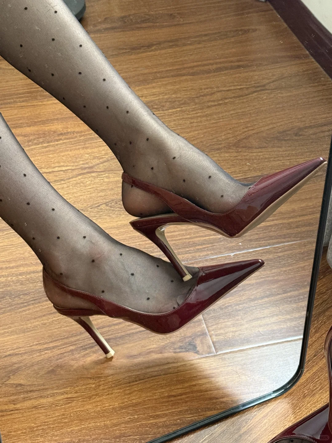 求推荐好穿不易破的袜子！！红色没人不爱吧！