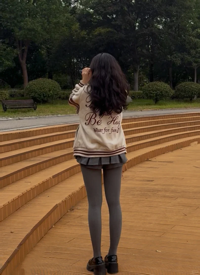 腿从来就没这么细过，好喜欢这个腿袜💕