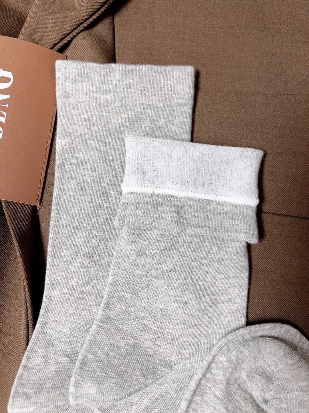 烟灰色绝绝！！早秋🍂chao清透无骨袜～不闷脚