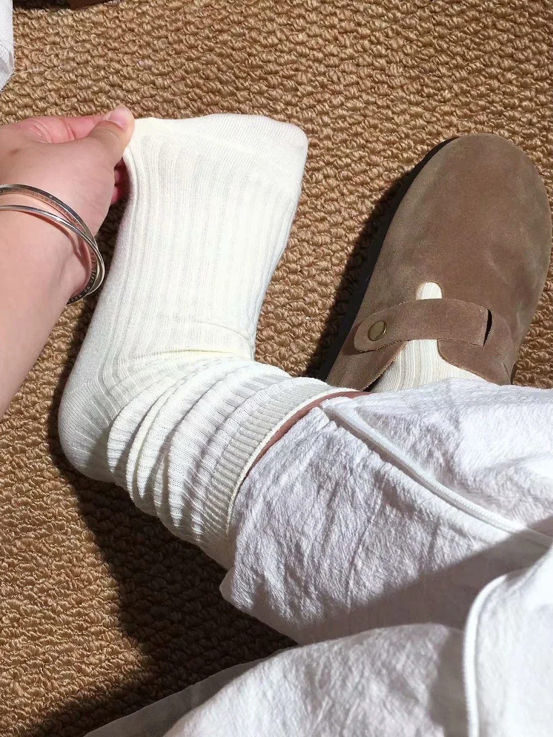 是谁拥有了奶油般软乎乎的新袜子～