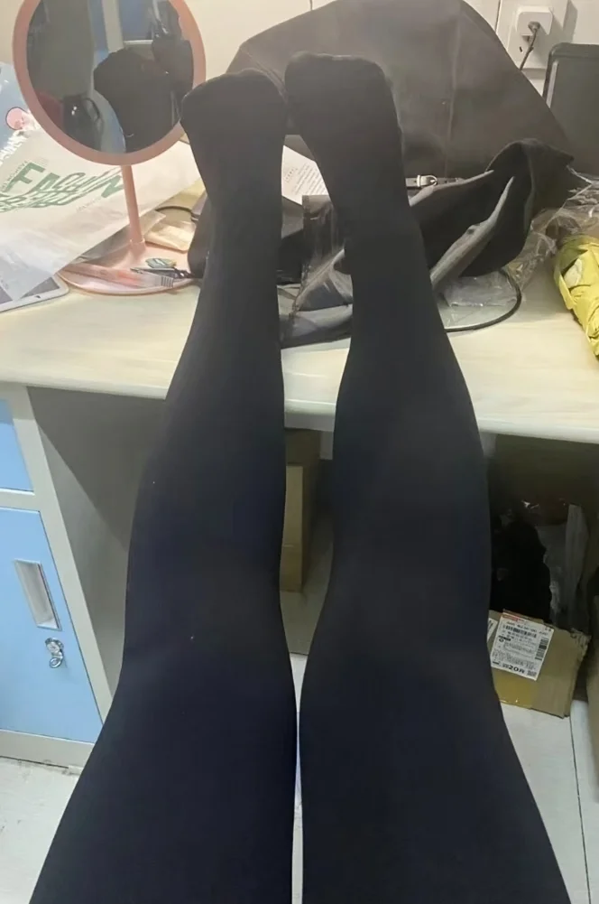 女友厚黑裤袜腿