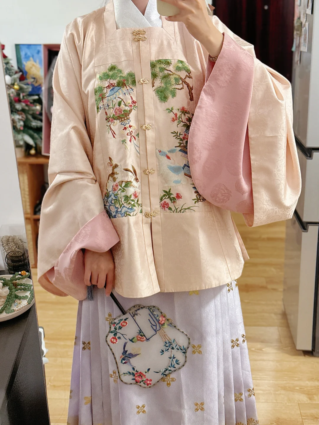 淡妆浓抹总相宜～🐰