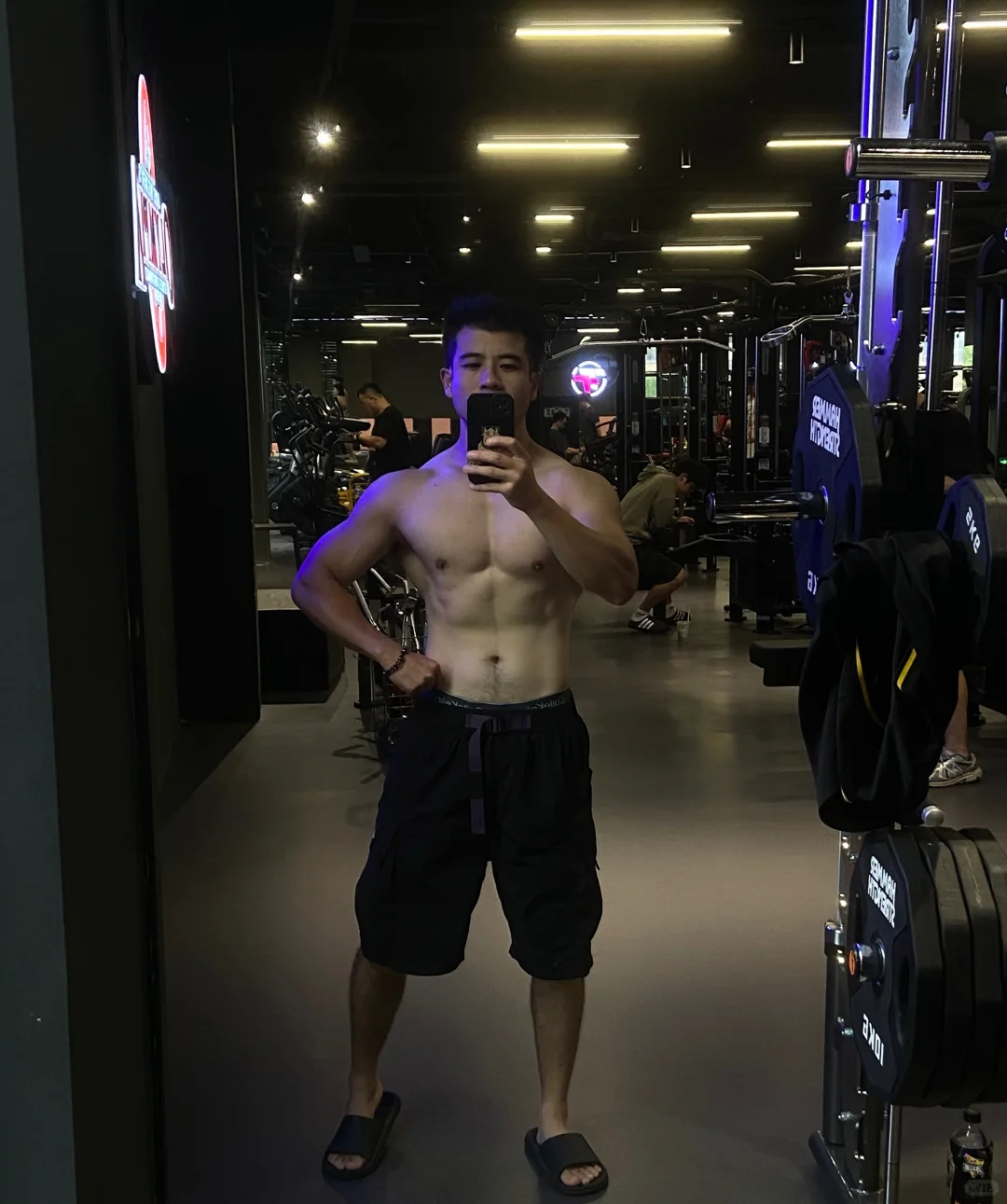 腹部和背阔还要多下功夫