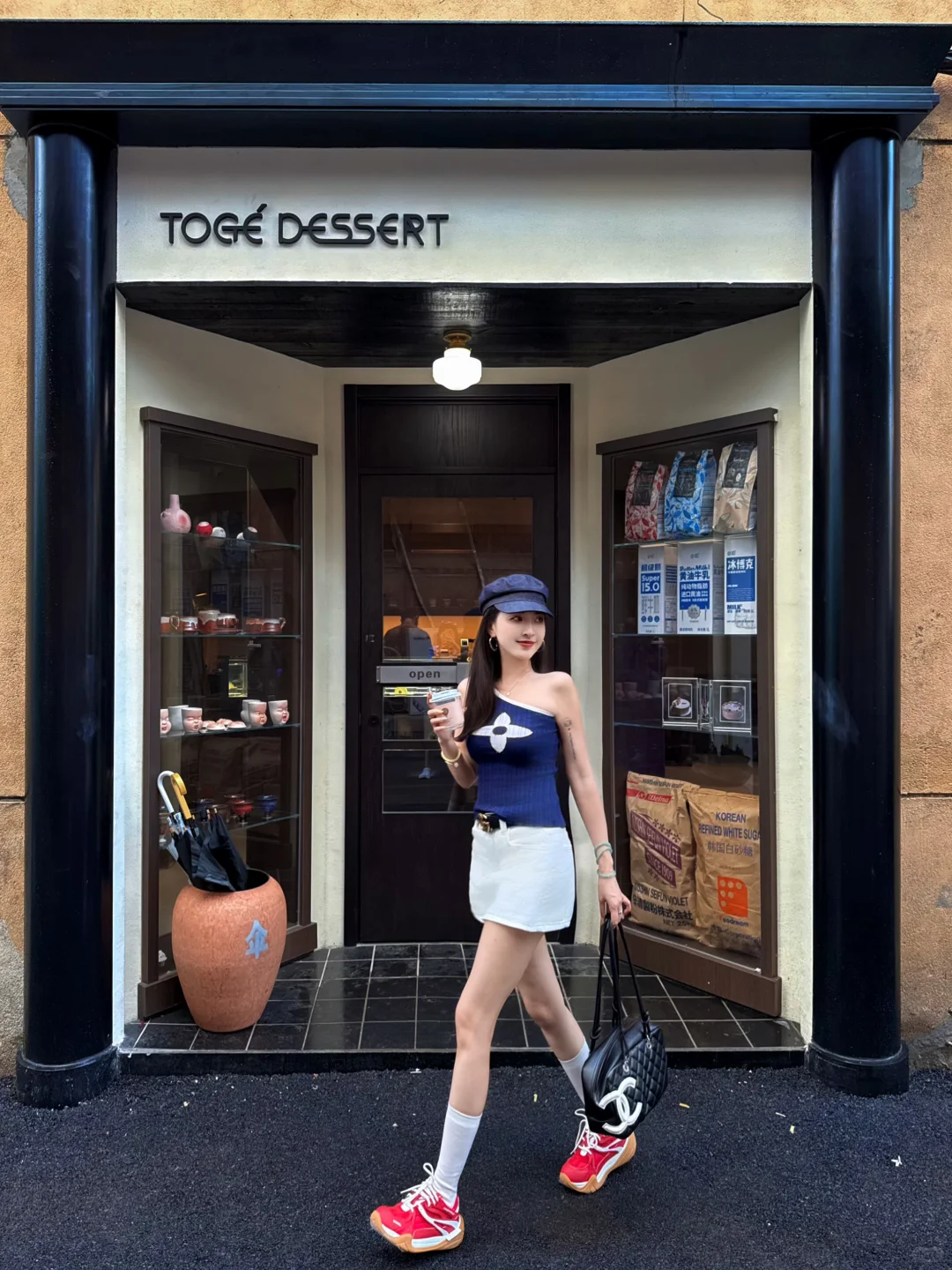 存一些街头松弛拍照pose📷谁拍谁好看！！