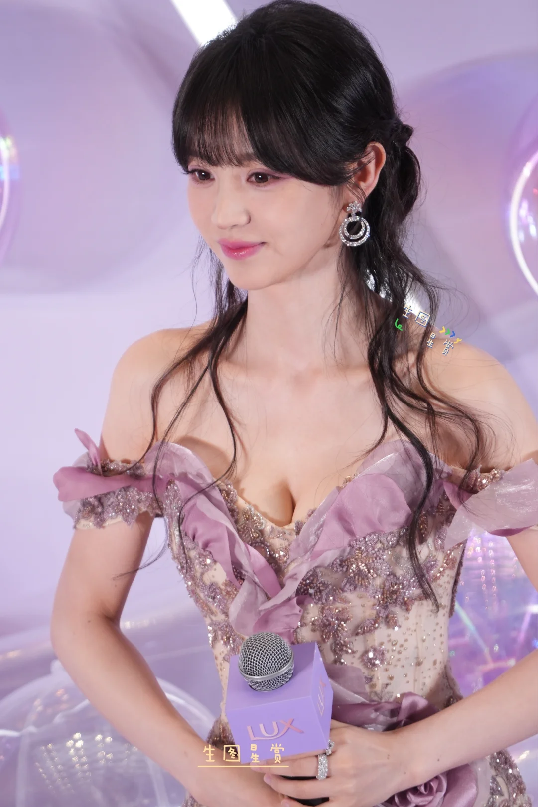 田曦薇北京活动生图，好美呀！！！