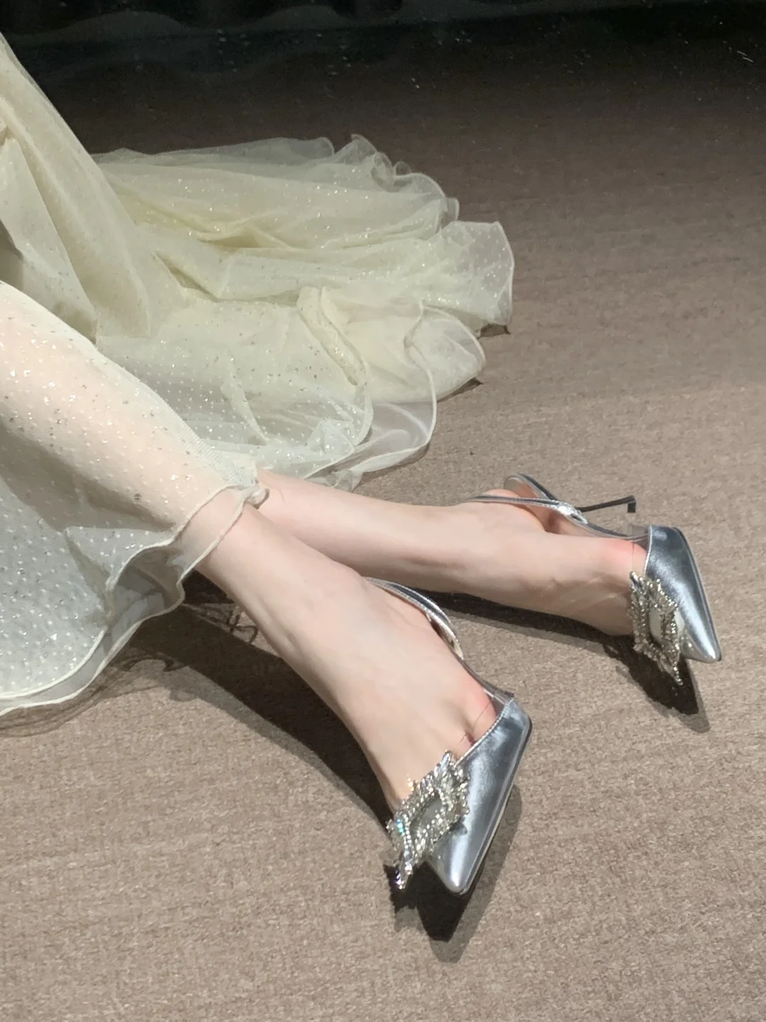 穿了很久的高跟鞋还是很闪