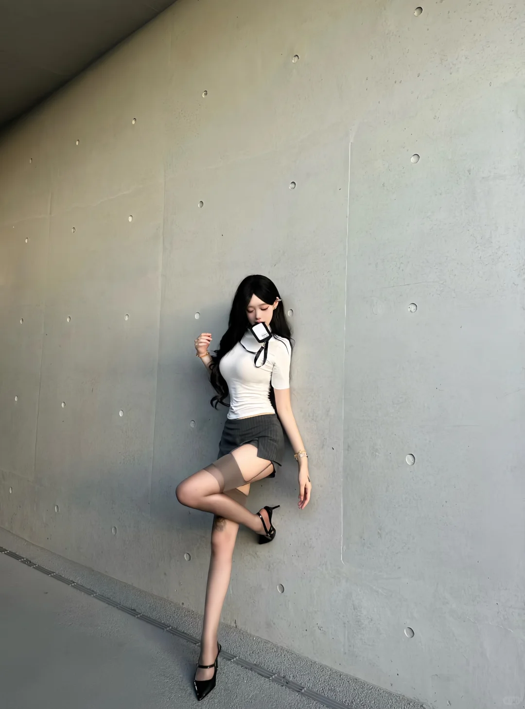 就算我踩你 你也该为我的高跟鞋买单