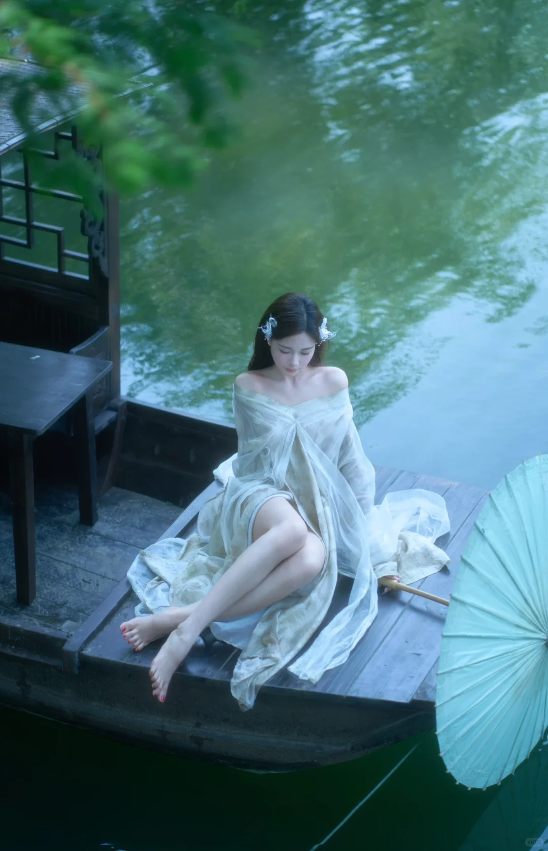 苏州/总要拍一次乌篷船吧