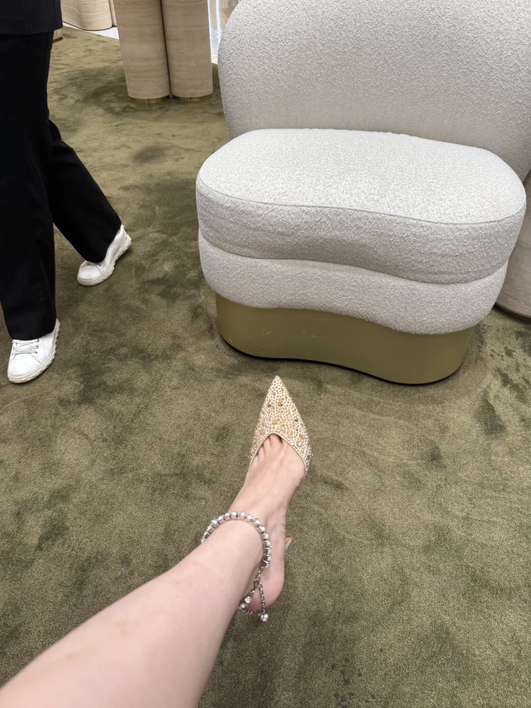 没有女生能够拒绝Jimmy choo!!