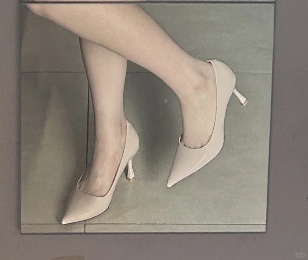 女大的审美二选一！裸色or粉色？