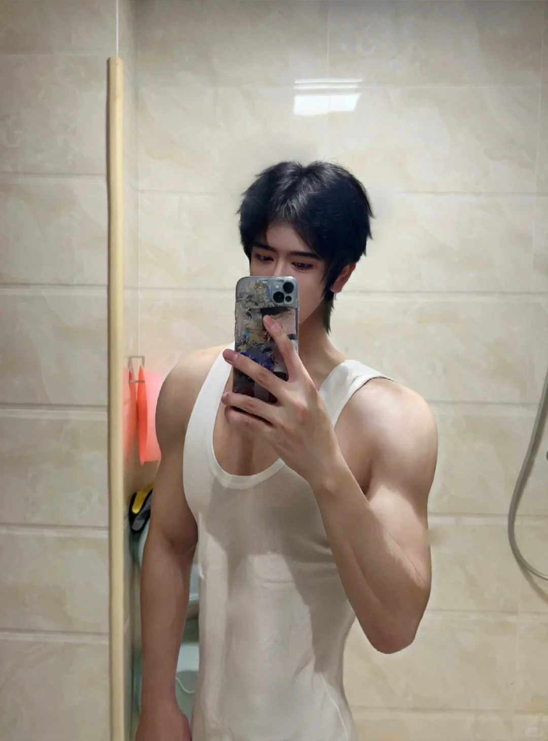 小脸蛋这么漂亮，身材这么顶？