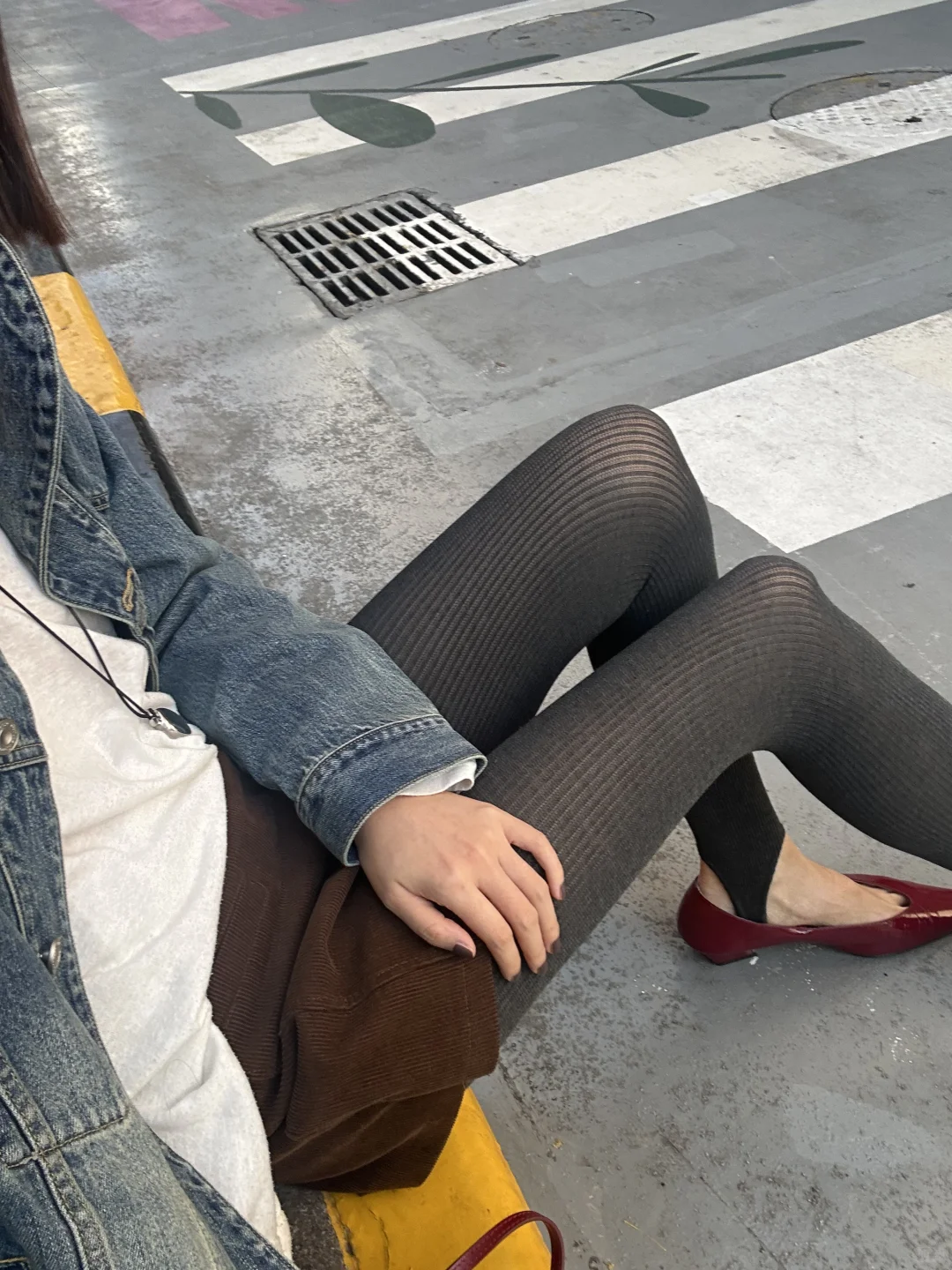 今天穿的踩脚袜～