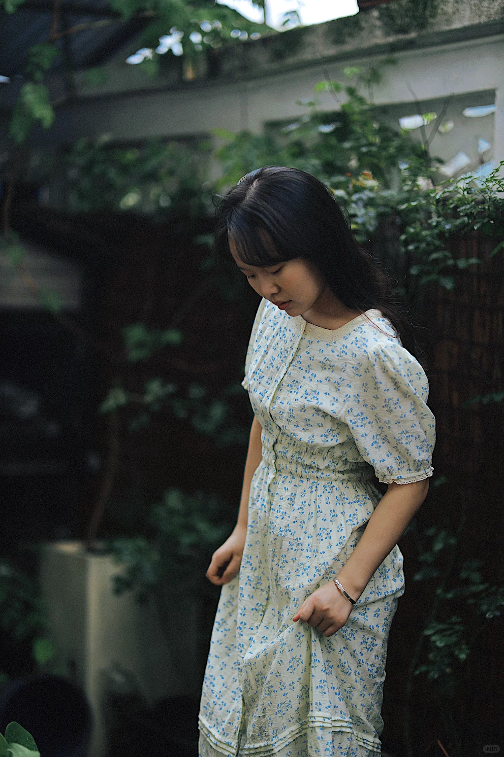 普通女生夏日清透氧气感照片