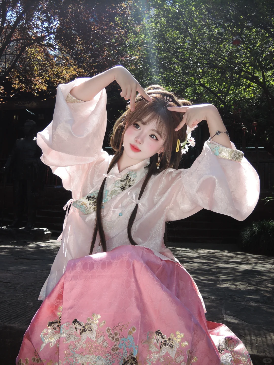 明制汉服独有的娇俏感！