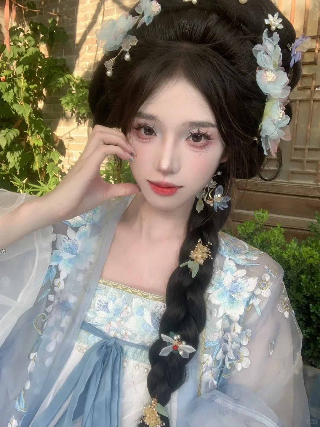 不跟风做适合自己的妆造