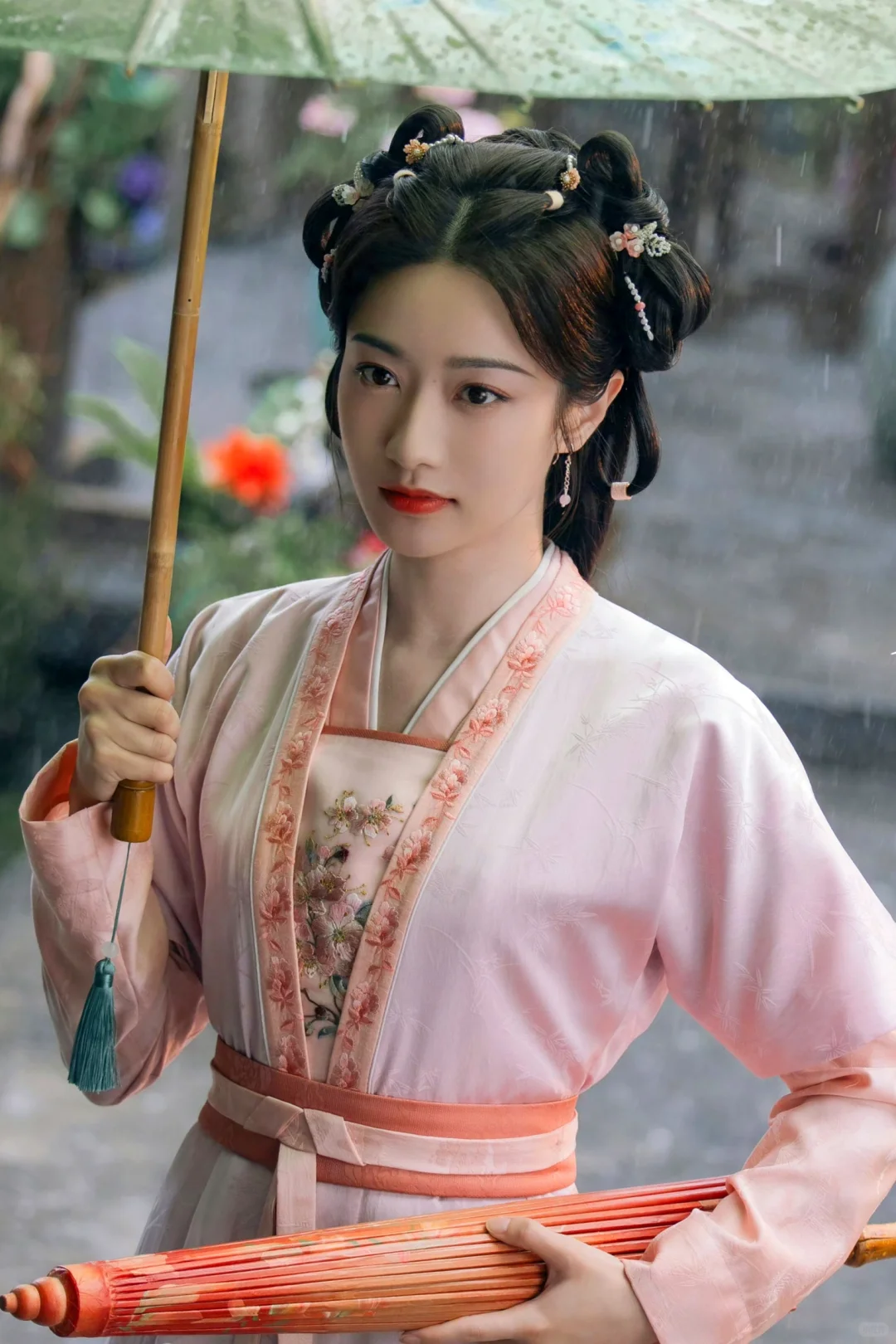 朝雪录里女配的衣服｜高清版