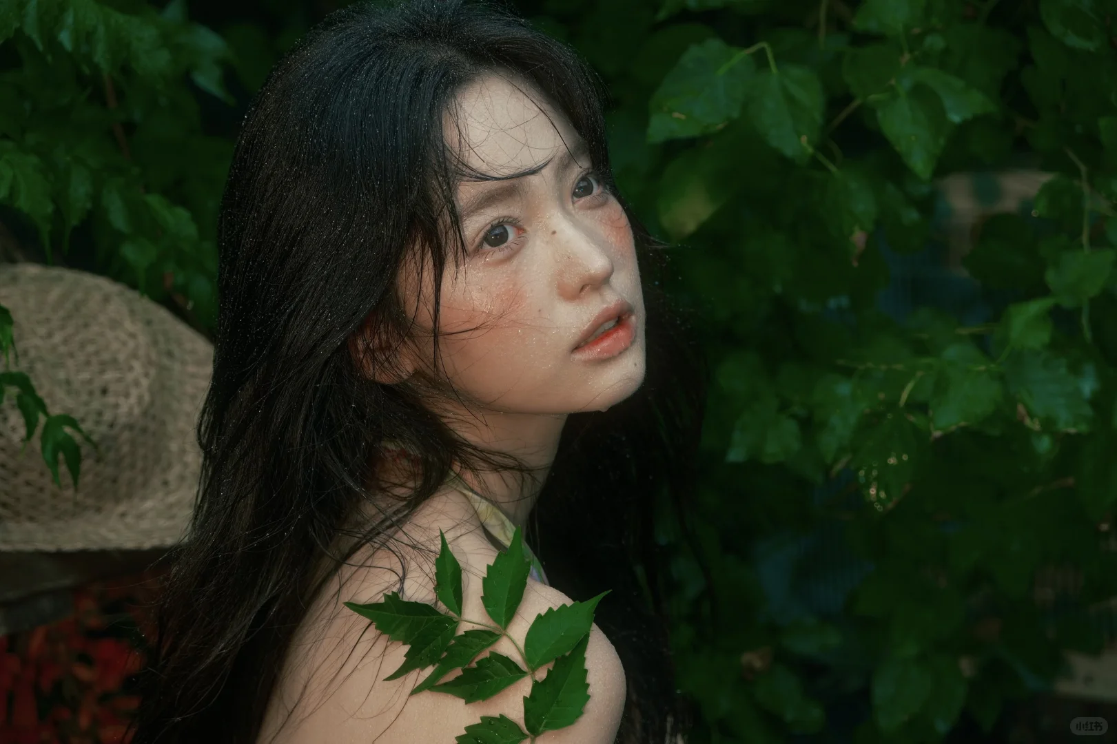 掉进了夏日的绿野梦境🍃像精灵误入凡间～🎐