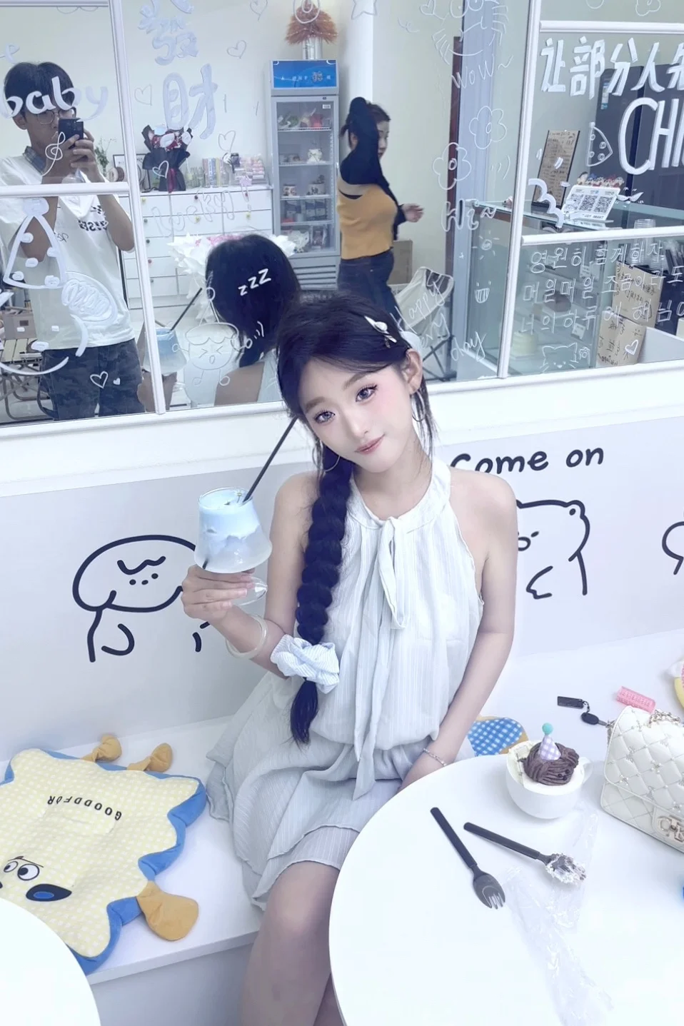 好喜欢这套穿搭呀 青春清纯可爱