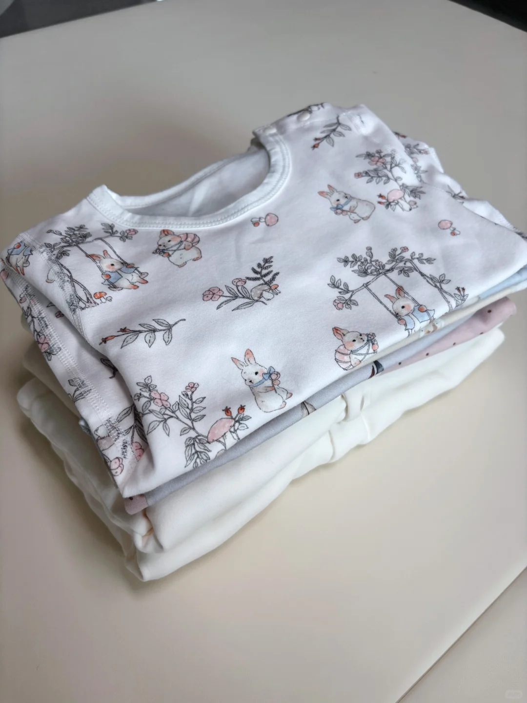 存一些女宝宝秋装～～～