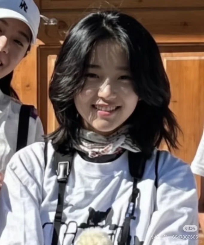 摄影策划｜根据女明星图构思《她房间里的诗》