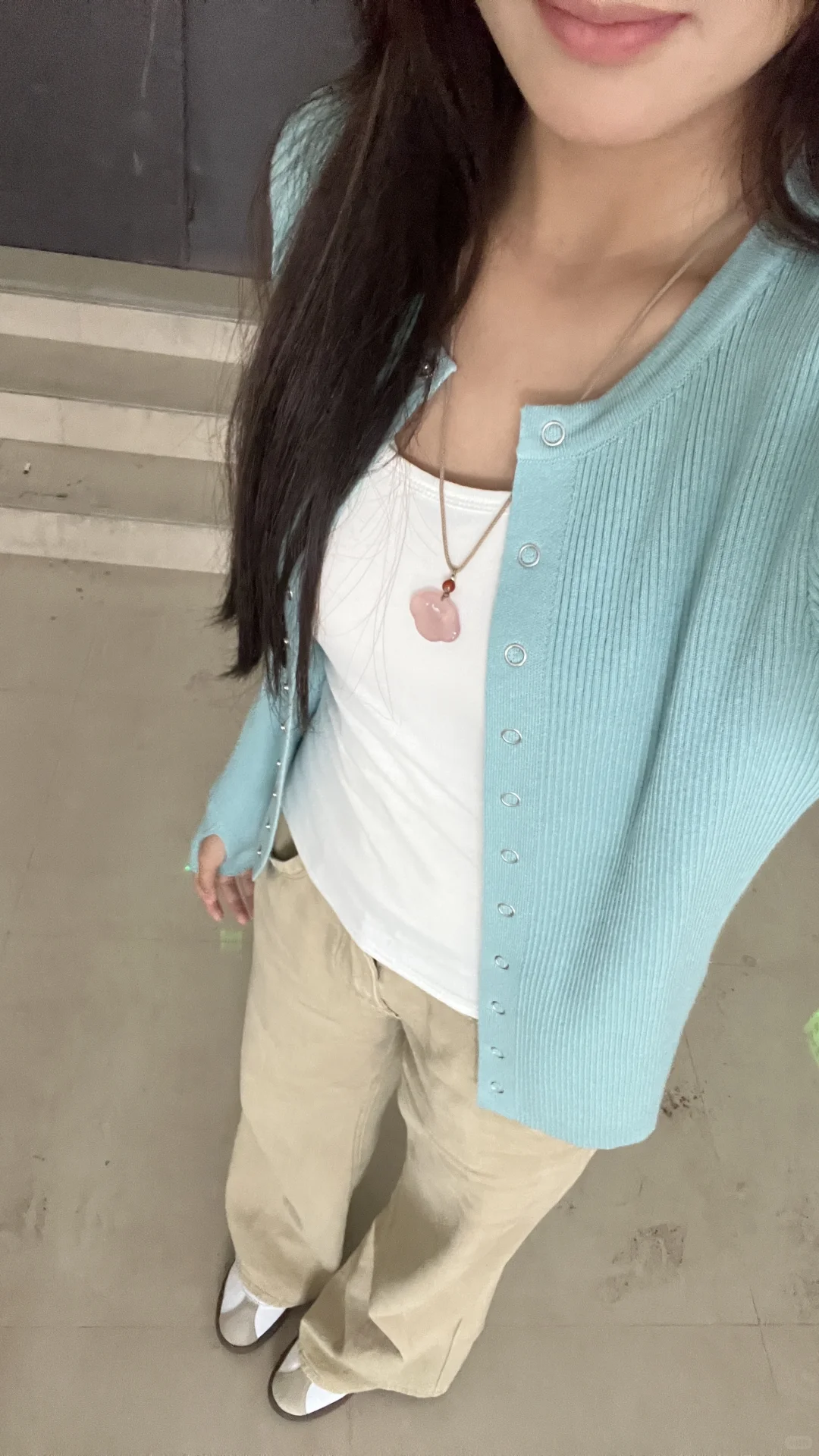 穷鬼女大在校穿搭