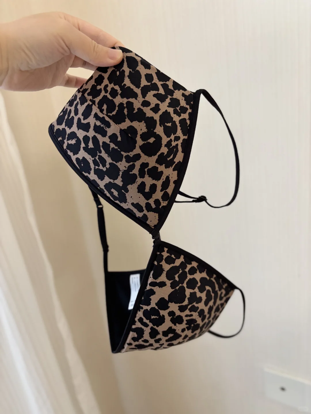 微透罩衫的终极答案！这三角杯焊死在身上！