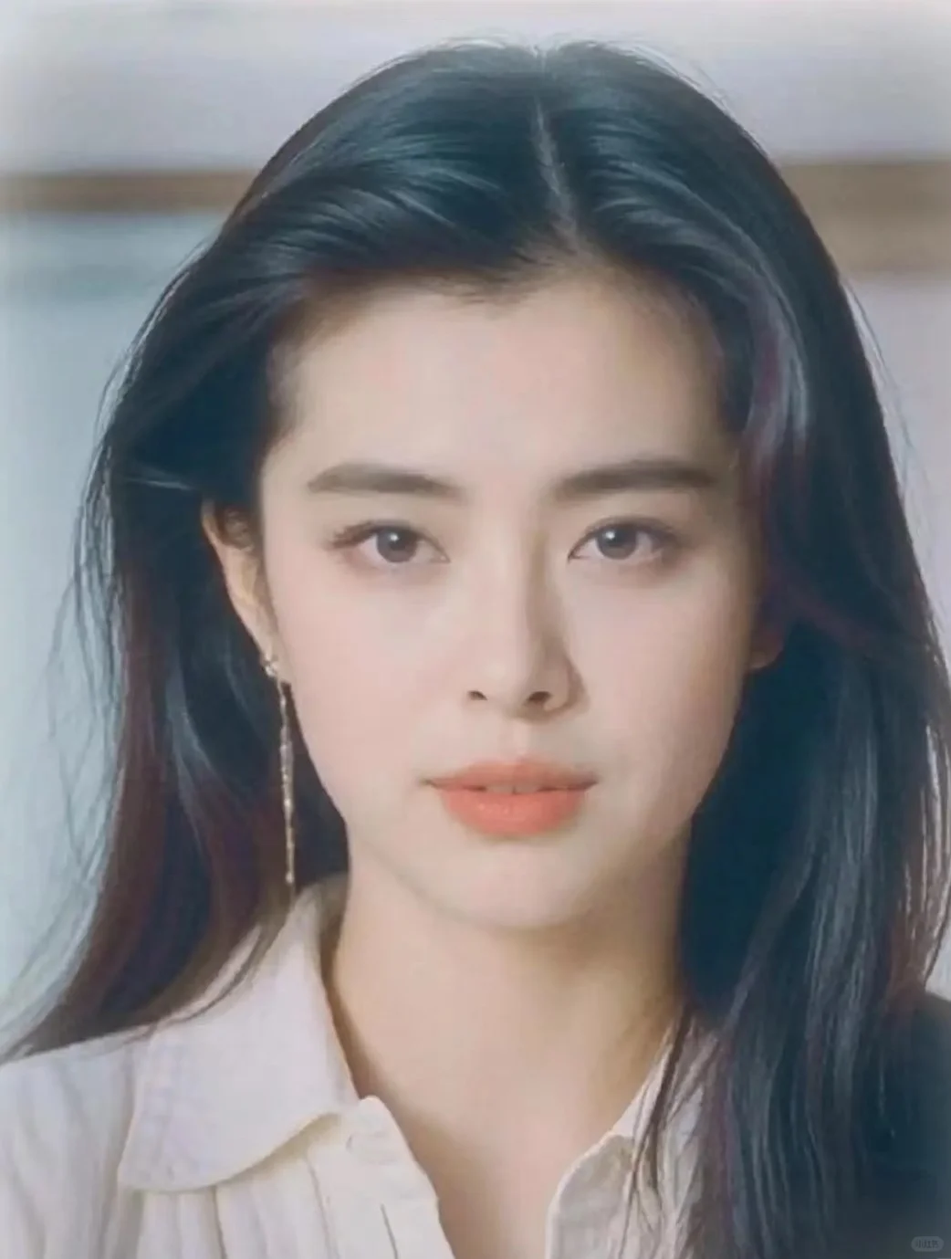 她素颜眼下也有这个❓好直观❗️