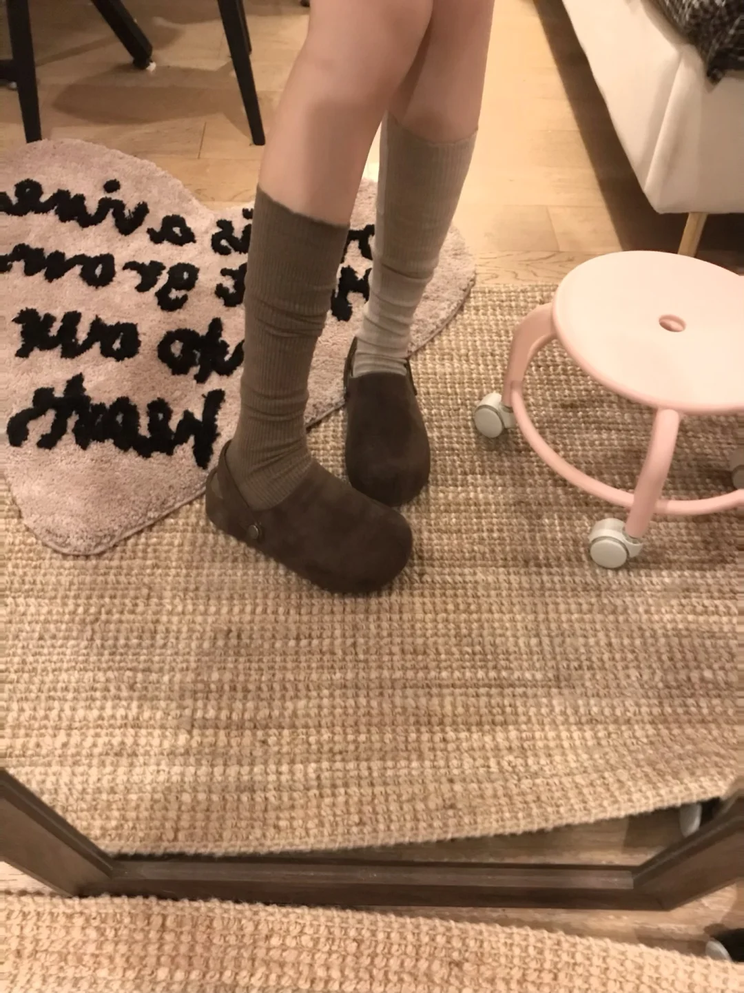 呜呜谁懂！9.9咖色小花边堆堆袜🔗美鼠了！