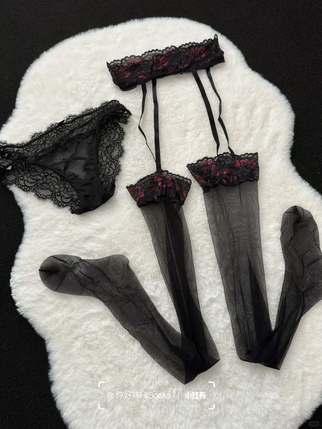 左滑上身约会战袍｜偏光蓝吊带袜美到我失语